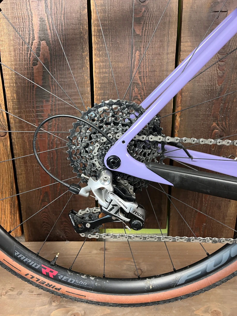 S22 - vis de fixation de patte de dérailleur SANTA CRUZ